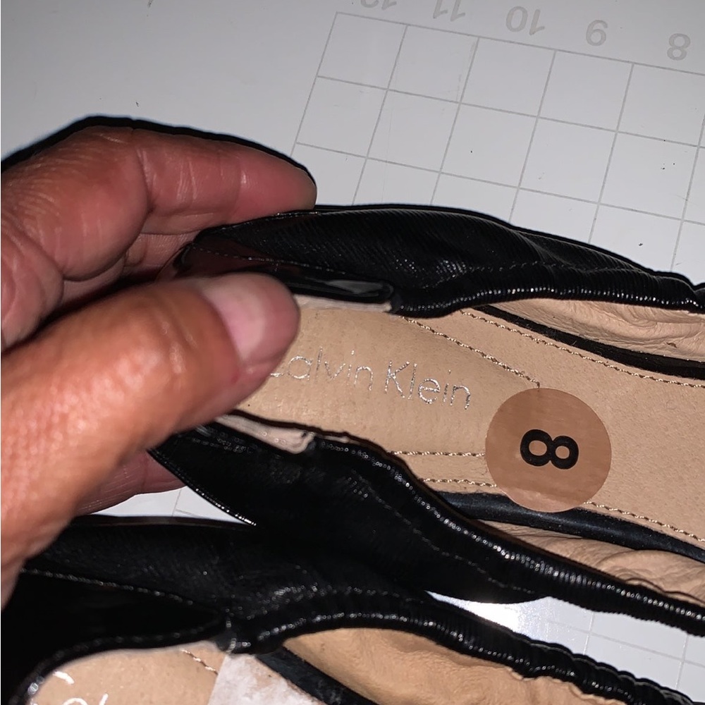 Black Women's Ballet Flats - Picture 5 of 7